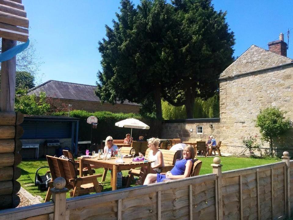 The Manners Pub With Rooms Bakewell Exterior foto